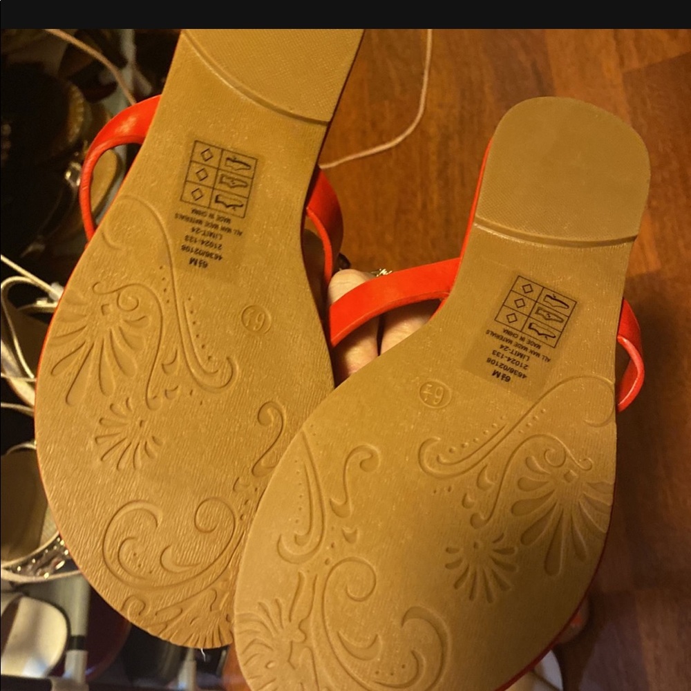 Used sandals only one time